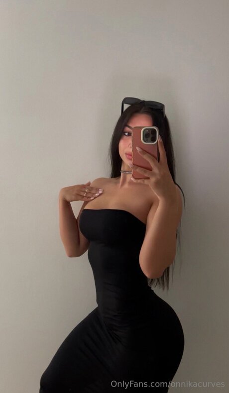 Onnikacurves only fans nude leaks