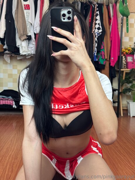 Pinkysorayut onlyfans picture
