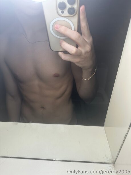 Jeremy2005 is on onlyfans