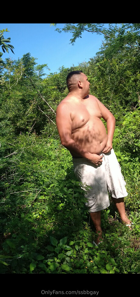 Ssbbgay onlyfans nude tits