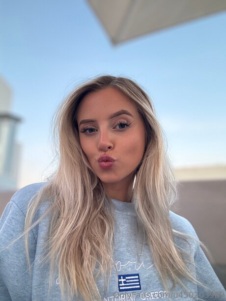 Alexiapremium onlyfans xxx