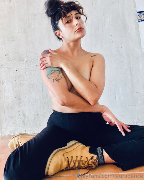 Lauradance onlyfans leajs