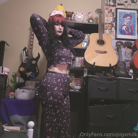 Pigxmilk onlyfans pics