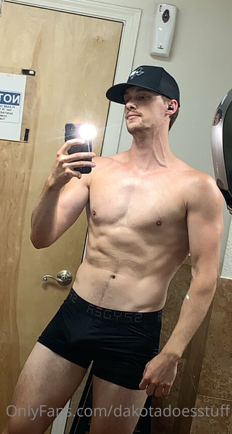 Dakotadoesstuff leaked only fans nudes