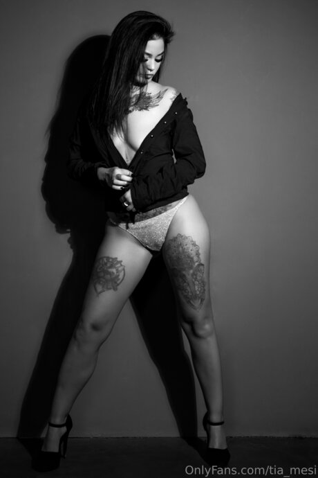 Tia Mesi onlyfans fotos