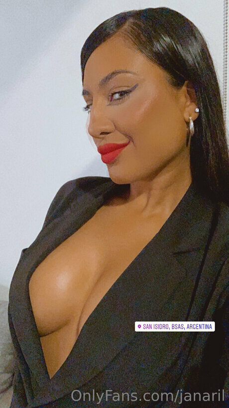 Janaril ass onlyfans