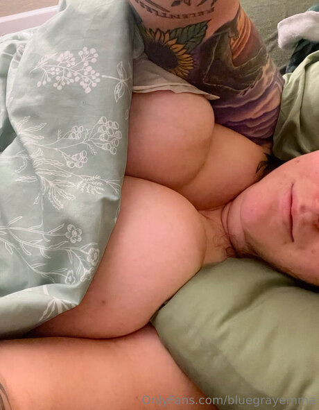 Bluegrayemma onlyfans porn leak