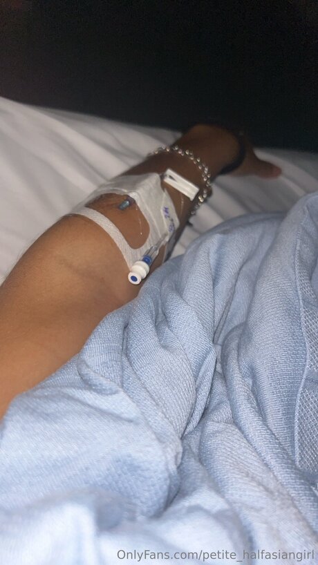 Petite Halfasiangirl only fans naked