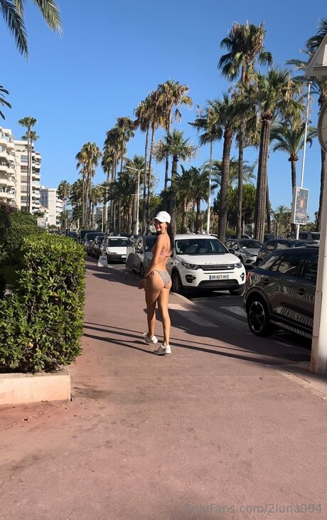 2luna004 onlyfans content