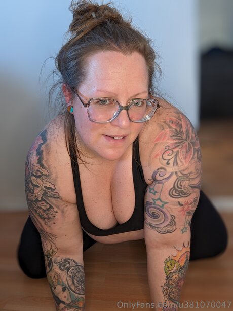 U381070047 onlyfans nude content