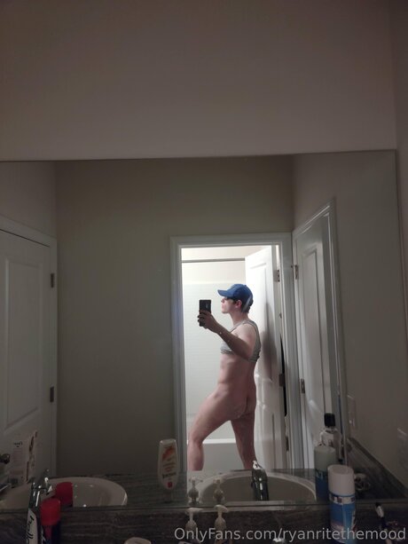 Ryanritethemood porn onlyfans leaks