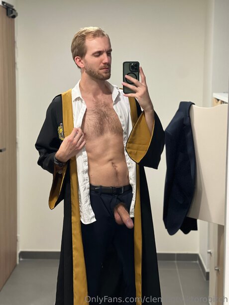 Victorobitch onlyfans nude content