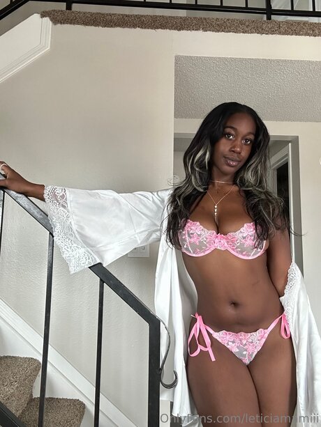 Leticiamamiii only fans pictures