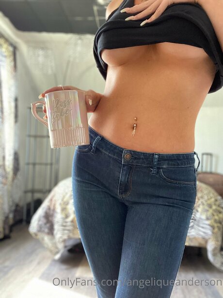 Angeliqueanderson onlyfans posts