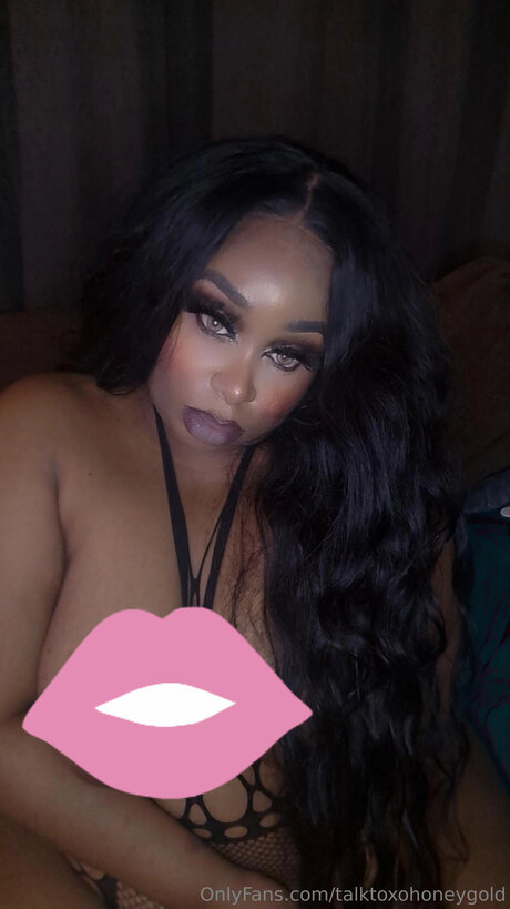 Talktoxohoneygold onlyfans leaked porn