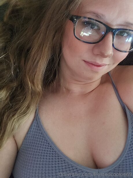 Frostedcookie69 only fans review