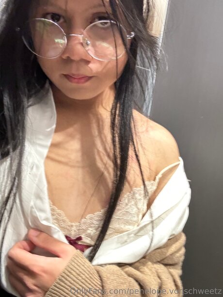 Penelope Candyy onlyfans posts