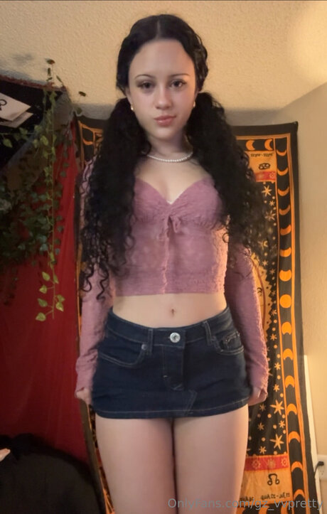 Gz Vvpretty nude only fans
