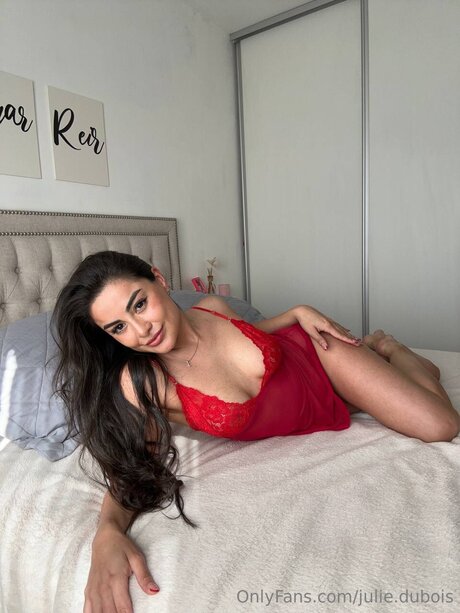 Julie Dubois only fans nude leaks