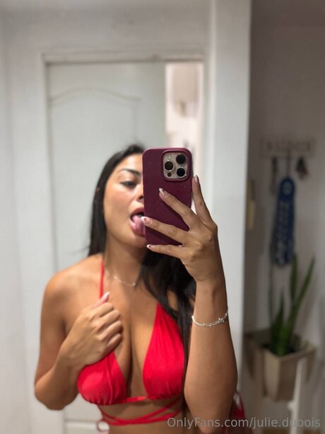 Julie Dubois onlyfans leaks
