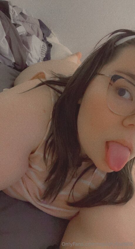 Squishyfae888 naked only fans