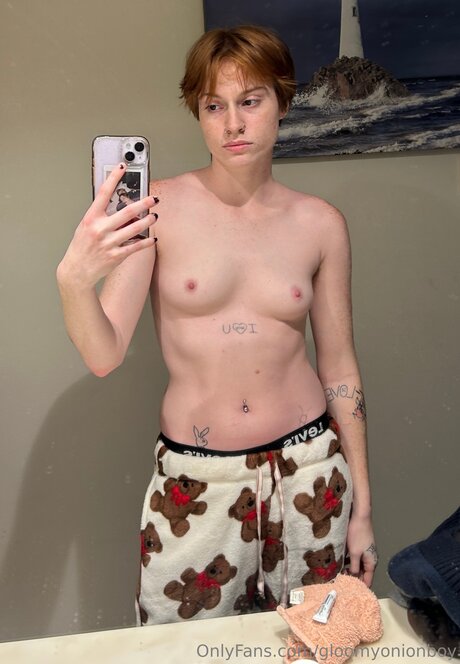Gloomyonionboy onlyfans leaks nudes