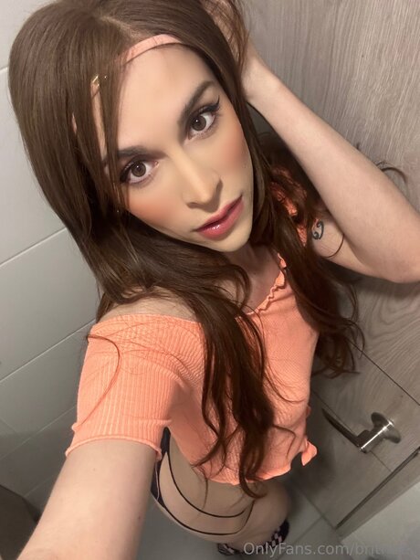 Tanybellts onlyfans leaks.