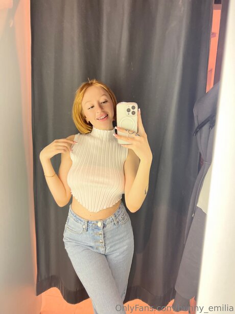 Bunny Emilia onlyfans joi