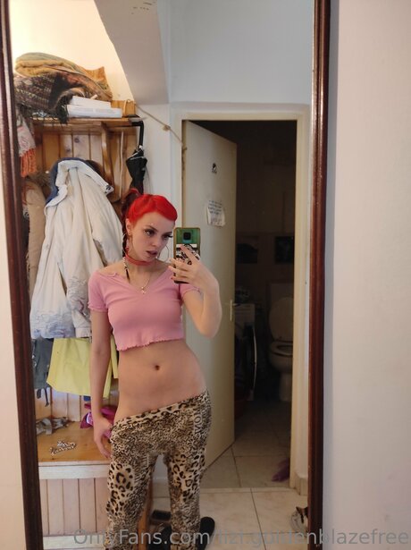 Lizi Goldenblazefree leaked onlyfans.