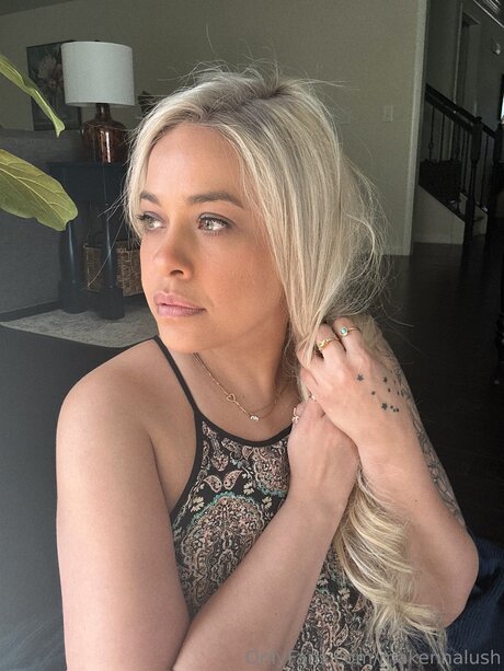 Makennalush onlyfans model