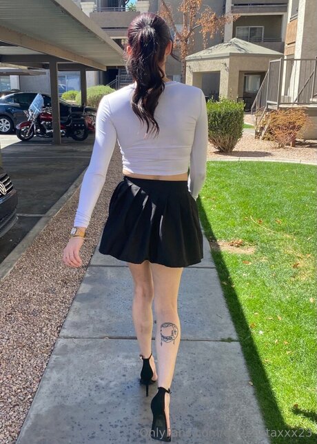 Queenstaxxx23 naked onlyfans leaks