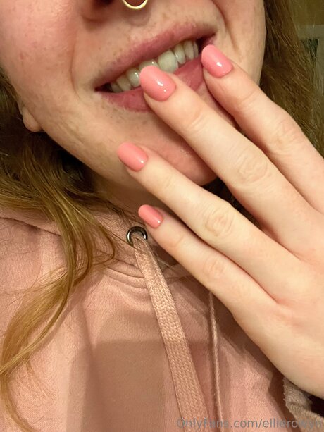 Ellierowyn nudes only fans