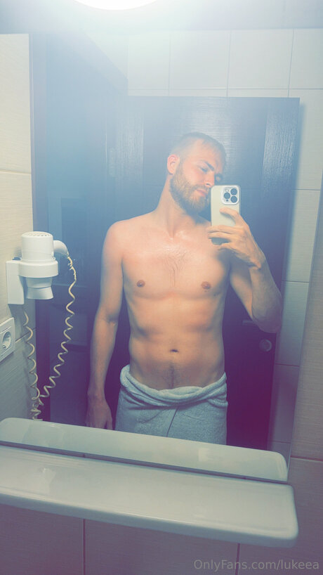 Lukeea tits onlyfans