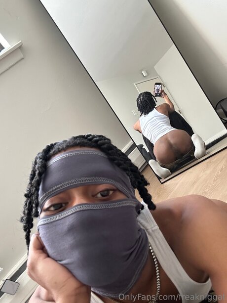 Freakniggat strip onlyfans