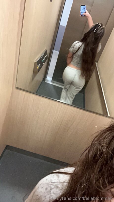 Bellablomman onlyfans public photos