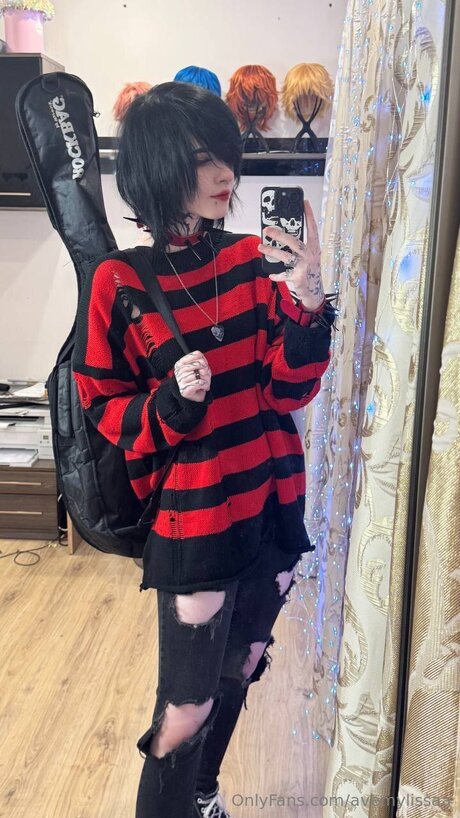 Avemylissaa onlyfans nude pics