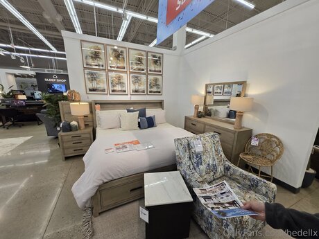 Bedellx onlyfans model