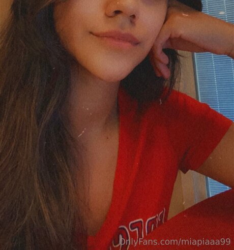Miapiaaa99 onlyfans nude tits