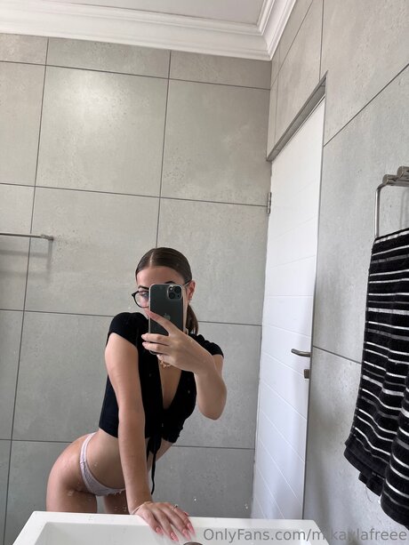 Mikaylafreee onlyfans porn leaks