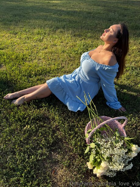 Mia Love Vip onlyfans pictures