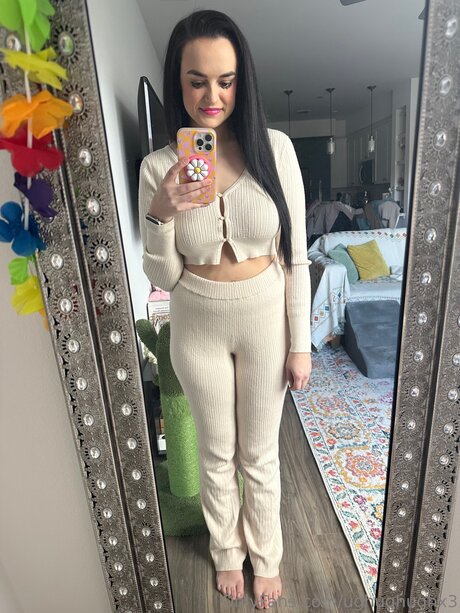 Ughughughx3 nude onlyfans leak