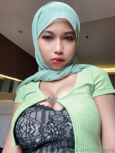 Hijab Aysha leaked only fans