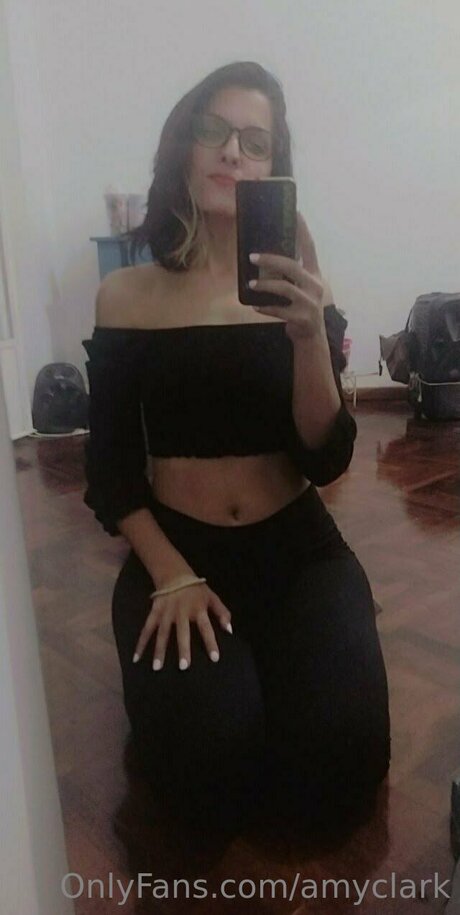 Amyclark nude leak onlyfans