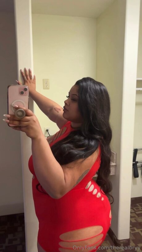 Therealbryy onlyfans desnuda