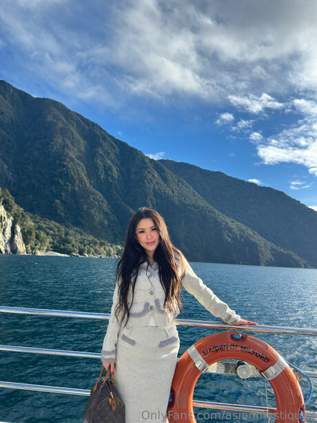 Asianmystique7 naked onlyfans pics