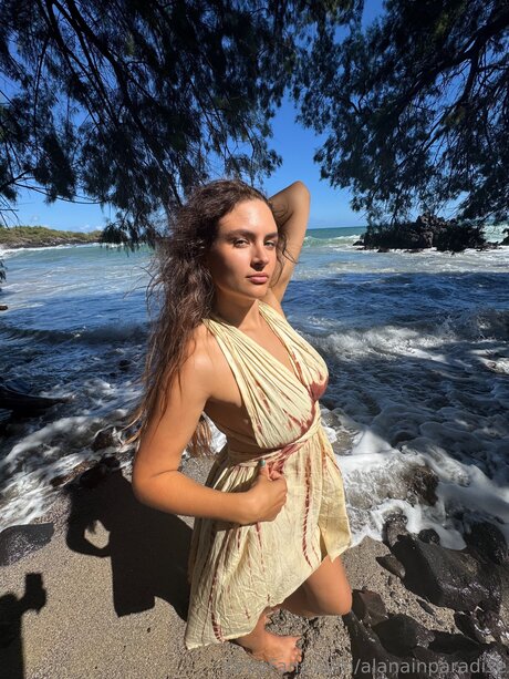 Alanainparadise onlyfans nude leaked