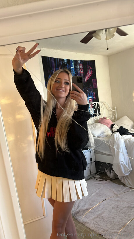 Mommycartertv joi onlyfans