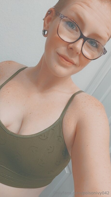 Poisonivy042 onlyfans leak nudes