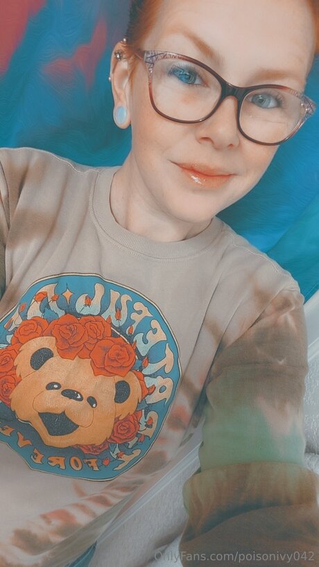 Poisonivy042 free only fans