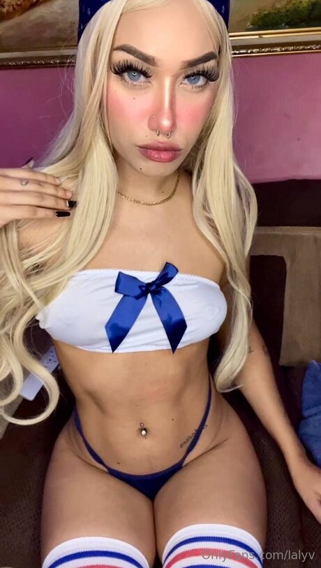 Lalyv onlyfans desnuda